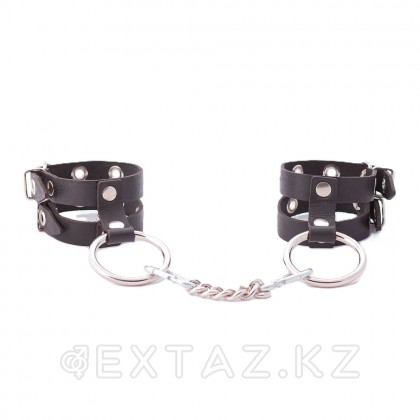Однослойные наручники из двух ремешков от sex shop Extaz
