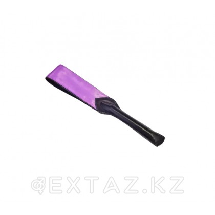 Шлепалка из натуральной кожи с атласом фиолетовая Romantic Arsenal от sex shop Extaz