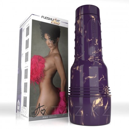 Мастурбатор Fleshlight Pro Yanetta Lady, вагина от sex shop Extaz