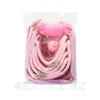 Набор для ролевых игр БДСМ Eromantica, розовый (маска, наручники, оковы, ошейник, флоггер) от sex shop Extaz фото 4