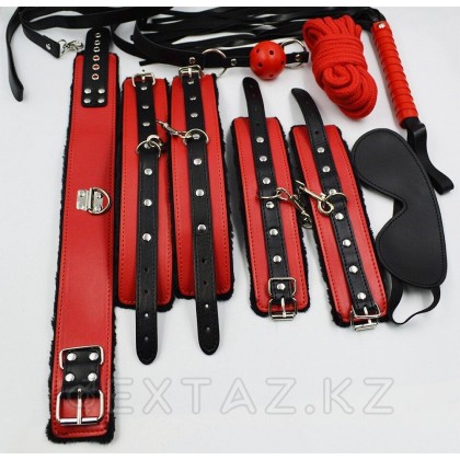 Фетиш набор черно-красный из 7 предметов (наручники, оковы на ноги, ошейник, канат, кляп, плеть, маска) от sex shop Extaz