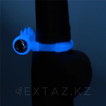 Эрекционное кольцо с вибрацией Lumino Play (светится в темноте) от sex shop Extaz фото 2