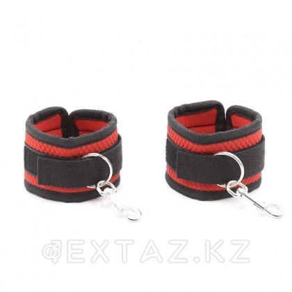 Фетиш набор красный из 4 предметов ( наручники, маска, оковы для ног, пояс для бондажа) от sex shop Extaz фото 7