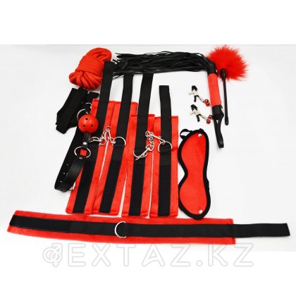 Фетиш набор Red passion красный (наручники, оковы для ног, зажимы, тиклер, маска, ошейник, флоггер, канат, от sex shop Extaz