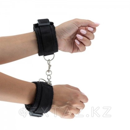 Фетиш набор FURY BDSM черный Alive (наручники, ошейник и поводок, оковы для ног, кляп, флоггер, маска, канат, от sex shop Extaz фото 8