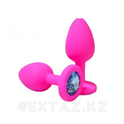 Анальная пробка из розового силикона со светло-голубым кристаллом (размер S) от sex shop Extaz фото 2