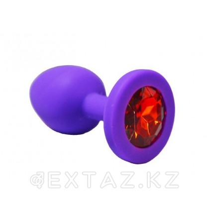 Анальная пробка из фиолетового силикона с красным кристаллом (размер S) от sex shop Extaz