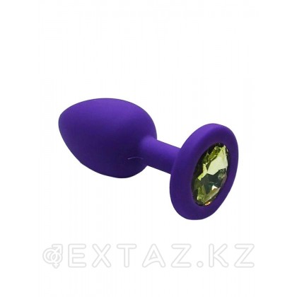 Анальная пробка из фиолетового силикона со светло-жёлтым кристаллом (размер S) от sex shop Extaz