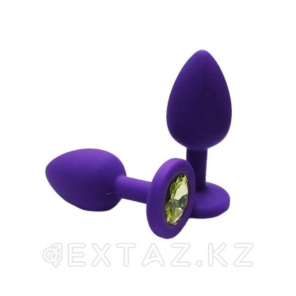 Анальная пробка из фиолетового силикона со светло-жёлтым кристаллом (размер S) от sex shop Extaz фото 2