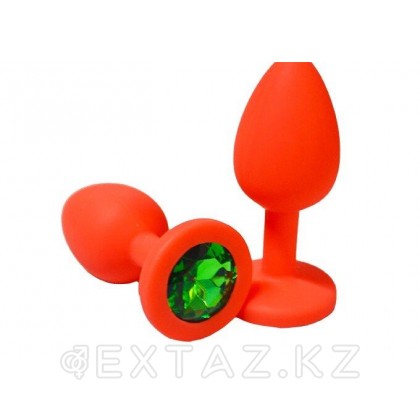 Анальная пробка из красного силикона с зелёным  кристаллом (размер S) от sex shop Extaz фото 2