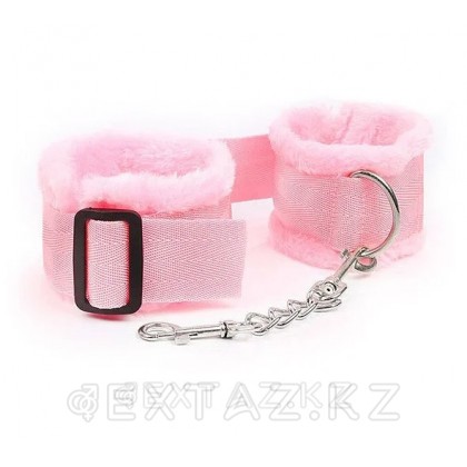 НАРУЧНИКИ с мехом, цвет розовый от sex shop Extaz
