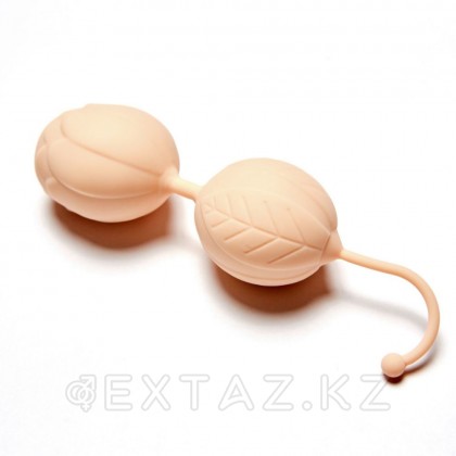 Шарики Кегеля со смещенным центром тяжести Sirius от Le Frivole, слоновая кость, 14* 3.5 см.  от sex shop Extaz фото 2