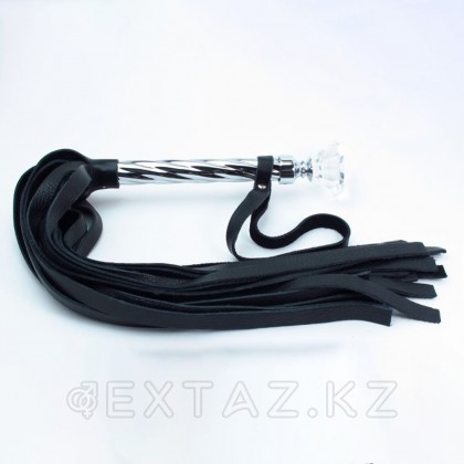 Плеть из кожи с широкими хвостами от sex shop Extaz