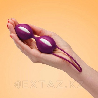 Вагинальные шарики Fun factory SMARTBALLS DUO, пурпурно-белые от sex shop Extaz фото 3