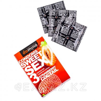 Презервативы DOMINO SWEET SEX STRAWBERRY COCTAIL 3 штуки (оральные) от sex shop Extaz