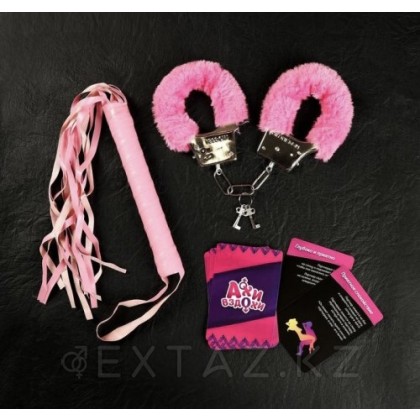 Эротический набор «Ахи-вздохи» с фантами, плёткой и наручниками от sex shop Extaz фото 2