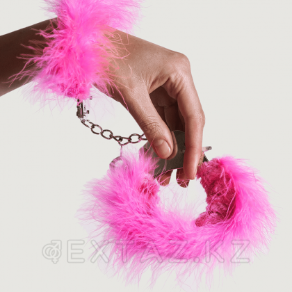 Наручники Adrien LasticМ металл, с розовыми перьями  от sex shop Extaz фото 6