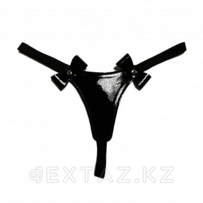 Стринги из эко-кожи лаковые с бантиками от sex shop Extaz