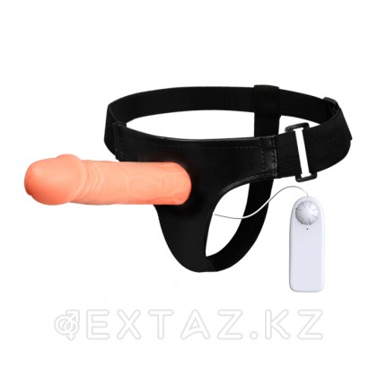 Фалопротез-страпон с вибрацией от sex shop Extaz
