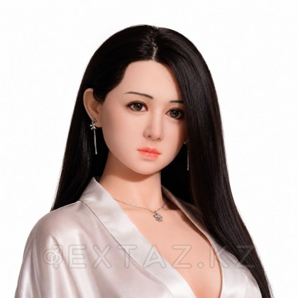 Реалистичная секс-кукла Эма (170 см, 40 кг) от sex shop Extaz