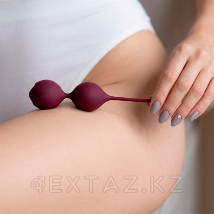 Шарики Кегеля со смещенным центром тяжести Delta, цвет сливовый от sex shop Extaz фото 4
