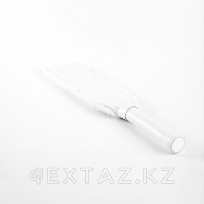 Шлепалка из натуральной кожи BDSM Арсенал, белая от sex shop Extaz фото 2