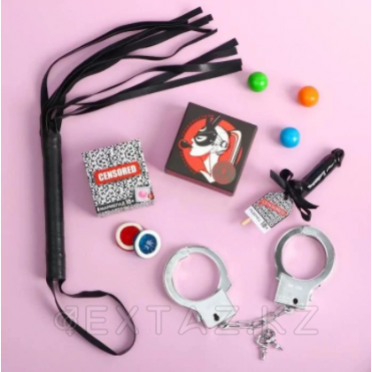 Подарочный набор SEX: леденец, мармелад, жевательная резинка, наручники, плеть от sex shop Extaz фото 2