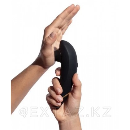 Бесконтактный клиторальный стимулятор Womanizer Premium 2 черный от sex shop Extaz фото 5