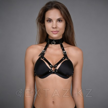 Сбруя с ошейником из кожи лак от sex shop Extaz фото 2