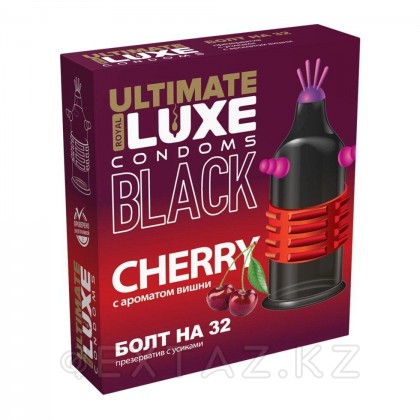 LUXE BLACK ULTIMATE БОЛТ НА 32 - Презерватив с запахом вишни, 1 штука (черный) от sex shop Extaz