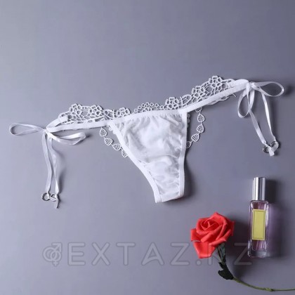 Сексуальные ажурные стринги, белые от sex shop Extaz фото 3