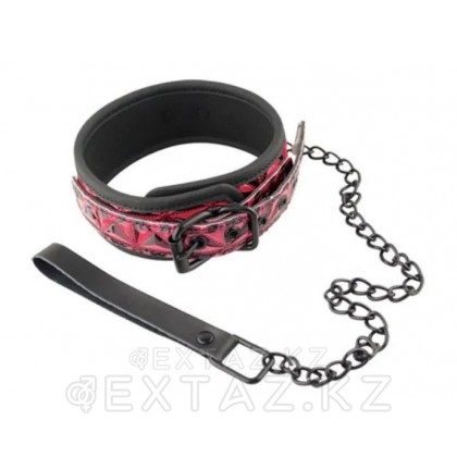 Ошейник с поводком Luxury fetish красный от sex shop Extaz