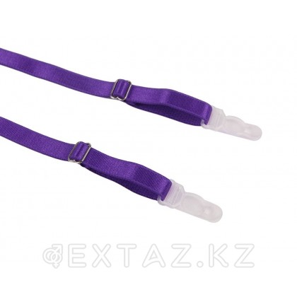 Комплект белья лиловый: бра, стринги и пояс с ремешками (размер M-L) от sex shop Extaz фото 6