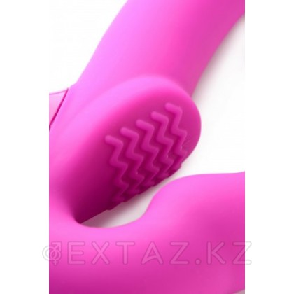 Женский страпон с вибрацией Evoke Rechargeable Vibrating Silicone Strapless Strap On, 24,7 см Розовый от sex shop Extaz фото 6
