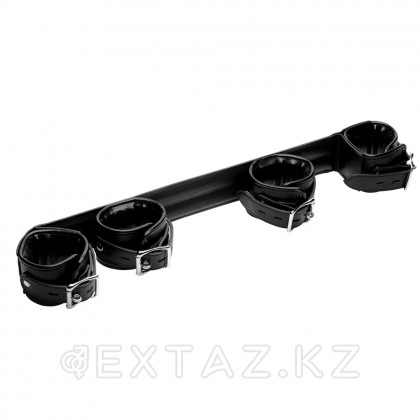 Strict Deluxe Rigid Spreader Bar - БДСМ распорка с манжетами для рук и ног, 40.6 см (чёрный) от sex shop Extaz