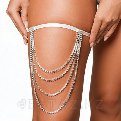Подвязка с декоративной цепочкой в кристаллах OS White от sex shop Extaz
