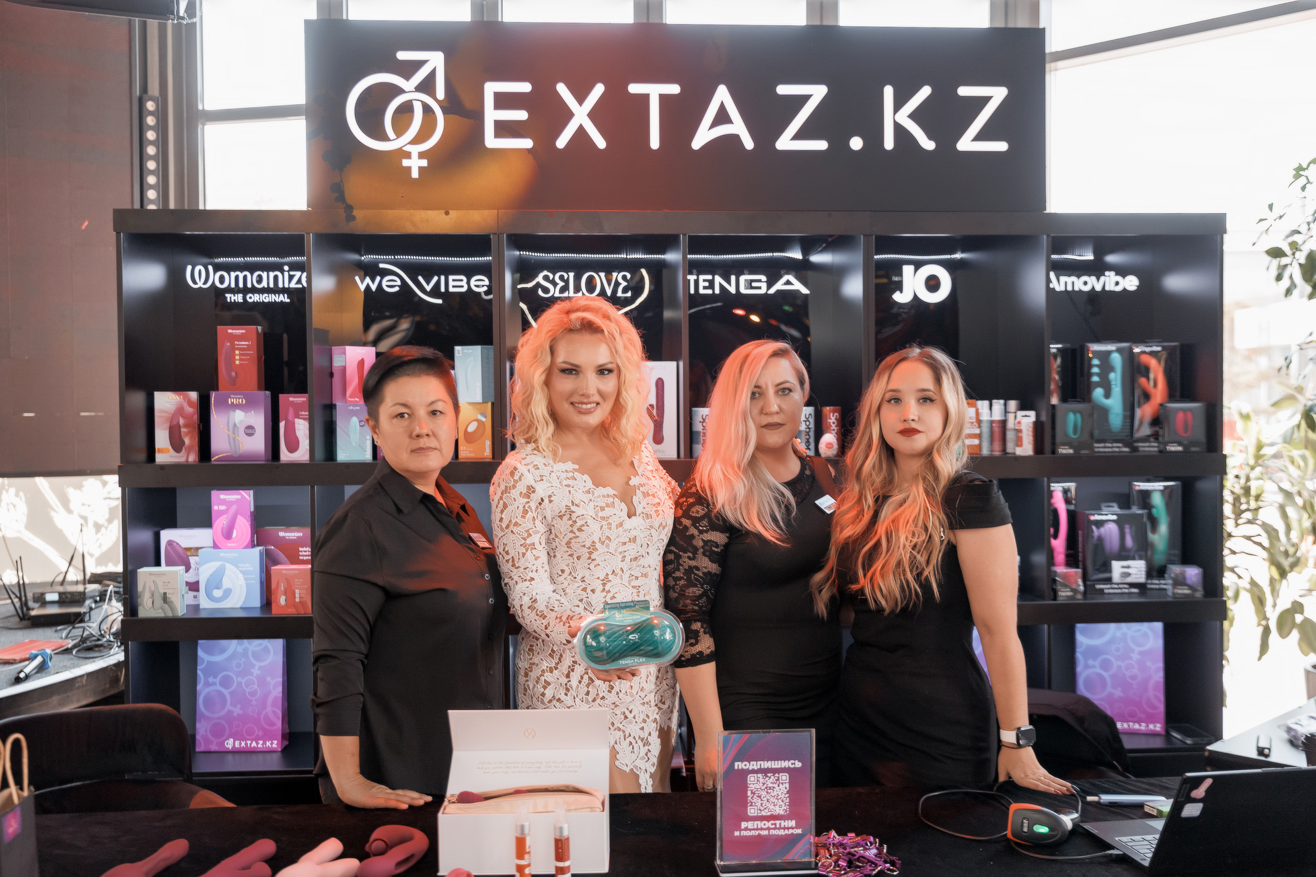 LACE BRUNCH 2026 шарасындағы Extaz.kz командасы